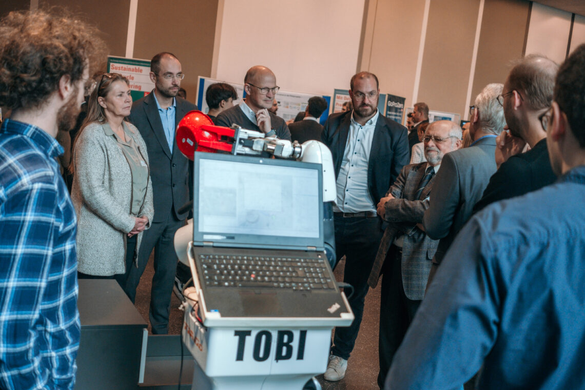 20251104_itsShowtime-66