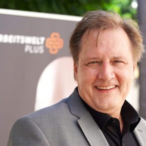 oliver_dietrich_2023_b_52-scaled-